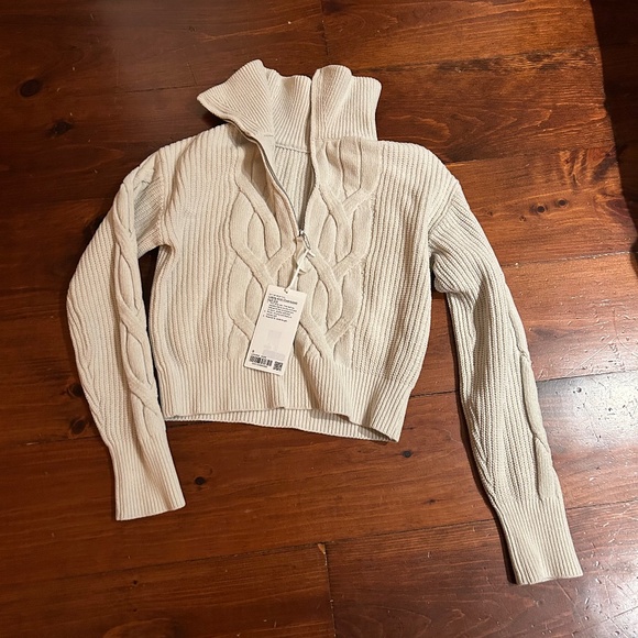 Lululemon Cable Knit Half Zip Size S - Picture 2 of 8
